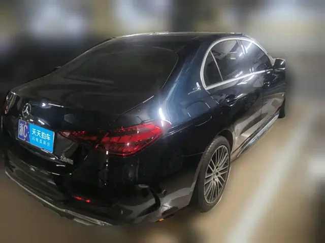Mercedes-Benz C-Class — Фото автомобиля 2