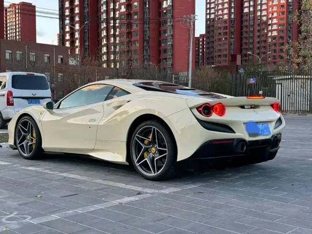 Ferrari F8 — Фото автомобиля 5