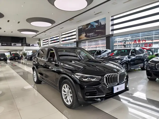 BMW BMW X5 (Import) 2021 Facelift xDrive30i M Sport Package — Фото автомобиля 3