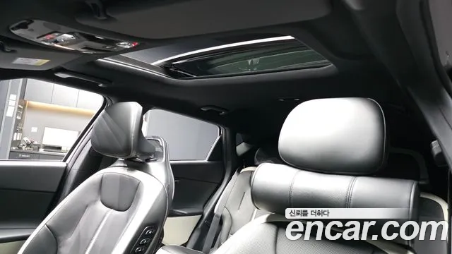 Kia EV6 — Фото автомобиля 18