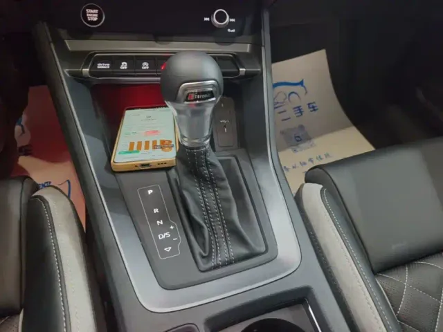 Audi Q3 — Фото автомобиля 13