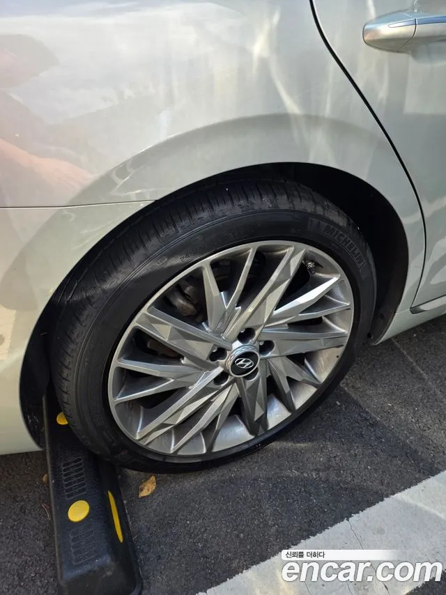 Hyundai Grandeur Grandeur (New) — Фото автомобиля 14