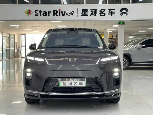 Nio ES8 — Фото автомобиля 2