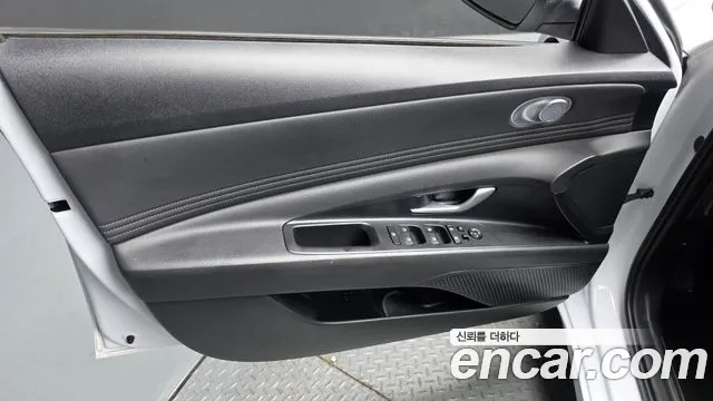 Hyundai Avante CN7 — Фото автомобиля 13