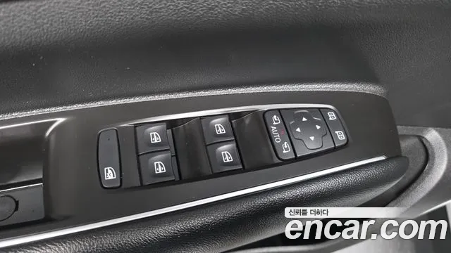 Renault-KoreaSamsung QM6 Новый QM6 2.0 LPe LE Signature 2WD — Фото автомобиля 24