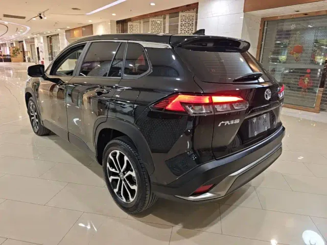 Toyota Frontlander — Фото автомобиля 4