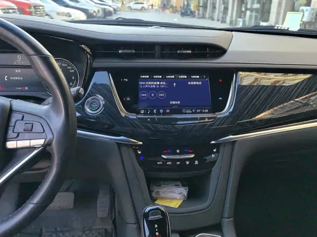 Cadillac XT6 — Фото автомобиля 13