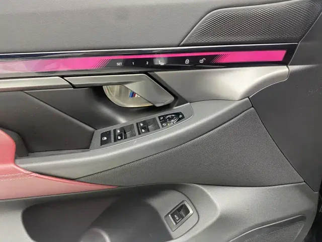 BMW i5 — Фото автомобиля 25