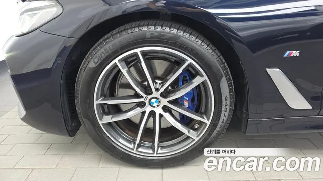 BMW 5 Series G30 — Фото автомобиля 5