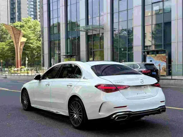 Mercedes-Benz C-Class — Фото автомобиля 3