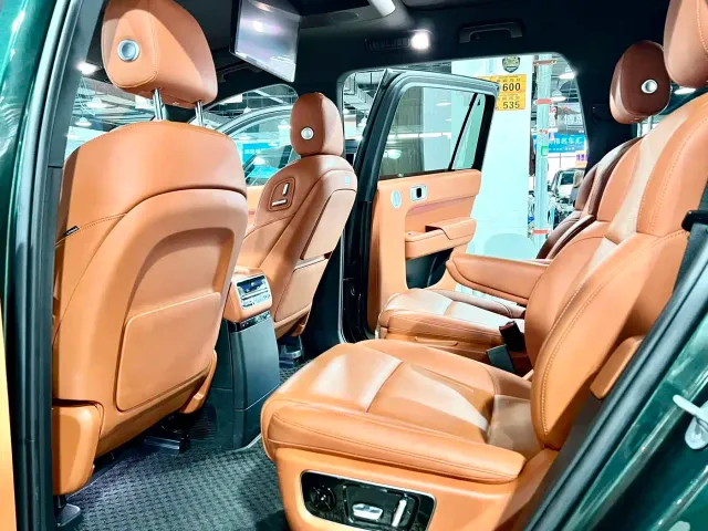 Li Auto L9 — Фото автомобиля 6