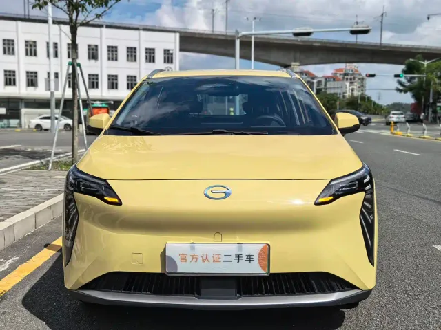 GAC Aion Y — Фото автомобиля 2