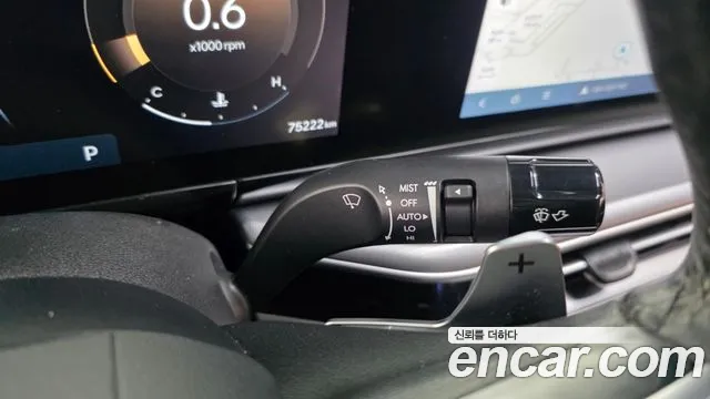 Hyundai Grandeur Grandeur (GN7) 2.5 Бензин 2WD — Фото автомобиля 25