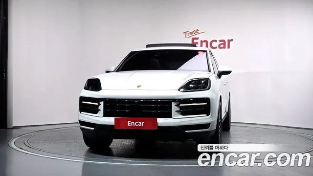 Porsche Cayenne — Фото автомобиля 3