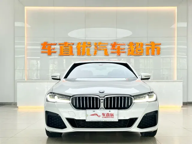 BMW 5 Series — Фото автомобиля 3