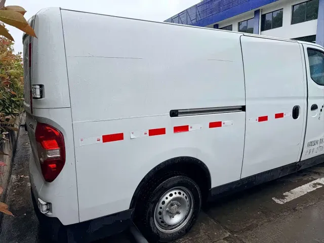 Maxus EV30 — Фото автомобиля 6