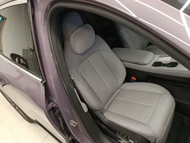 Nio EC6 — Фото автомобиля 24