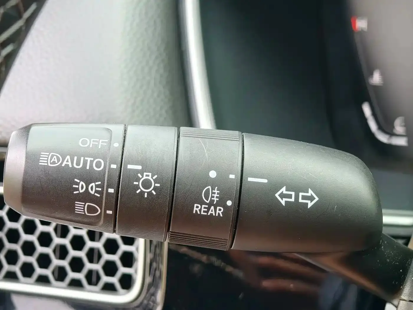 Honda Integra 2023 240TURBO CVT Phantom Night Luxury Edition — Фото автомобиля 18
