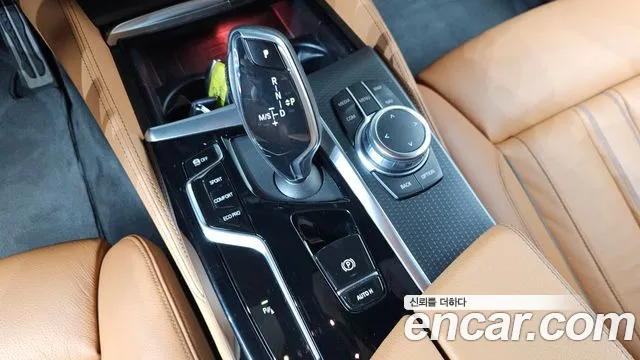 BMW 5-Series — Фото автомобиля 2