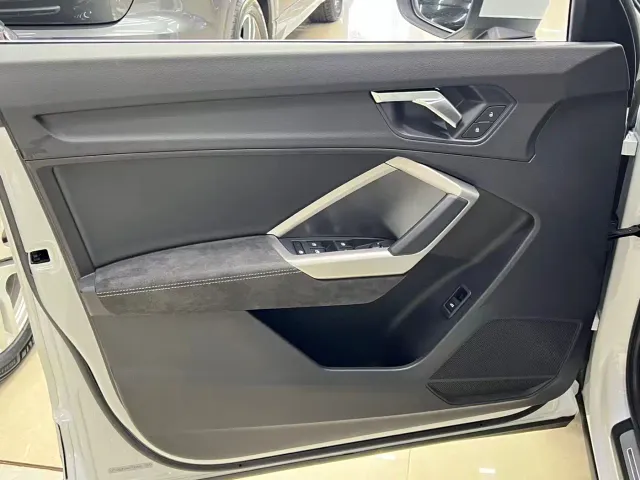 Audi Q3 — Фото автомобиля 15