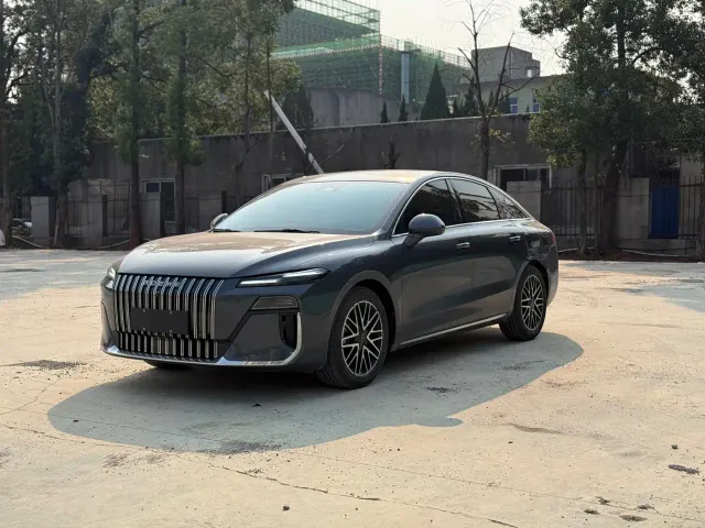 Фотография автомобиля — Roewe M7 DMH