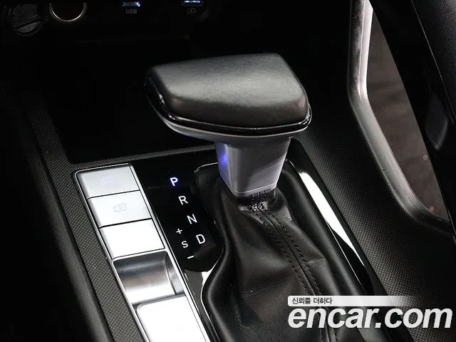 Hyundai Avante CN7 — Фото автомобиля 9