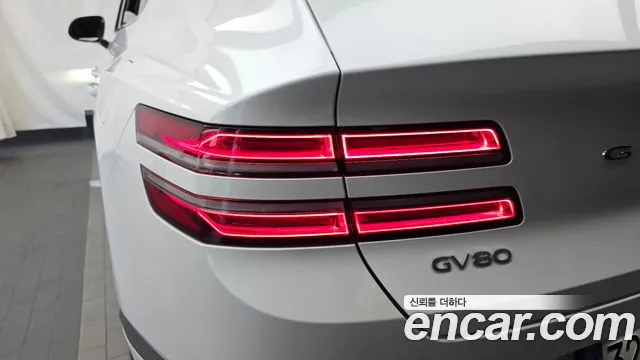 Genesis GV80 — Фото автомобиля 8