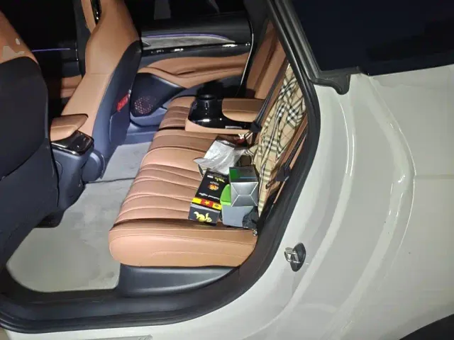 IM Motors L7 — Фото автомобиля 14