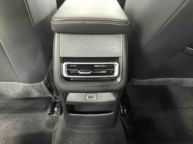 Changan Eado — Фото автомобиля 11