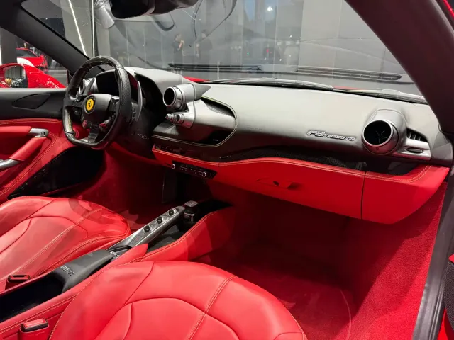 Ferrari F8 — Фото автомобиля 8