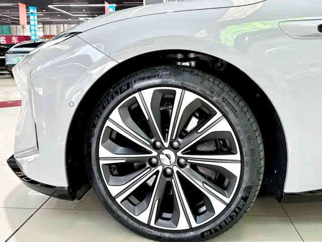 Nio ET5 Touring — Фото автомобиля 9