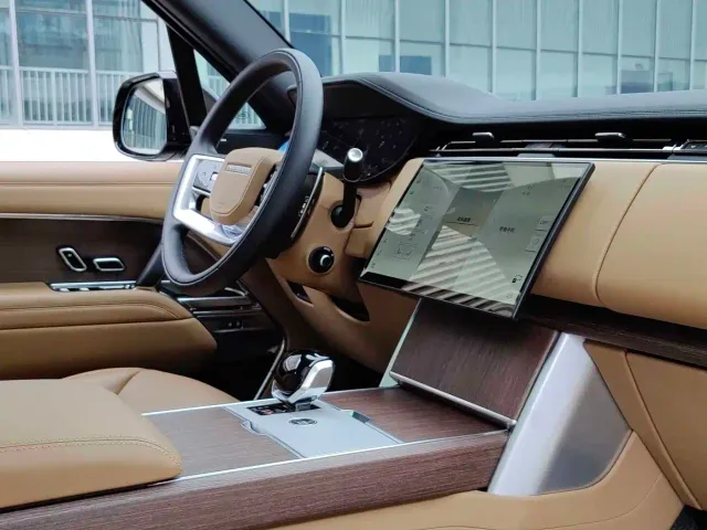 Land Rover Range Rover — Фото автомобиля 17