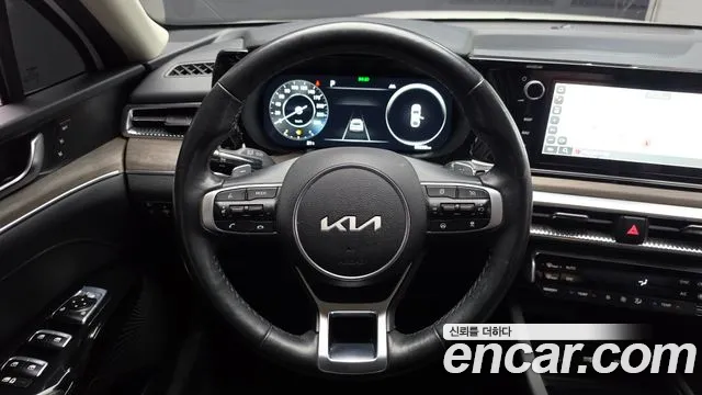 Kia K5 — Фото автомобиля 18