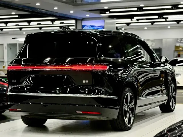 Nio ES8 — Фото автомобиля 6