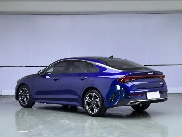 Kia K5 — Фото автомобиля 4