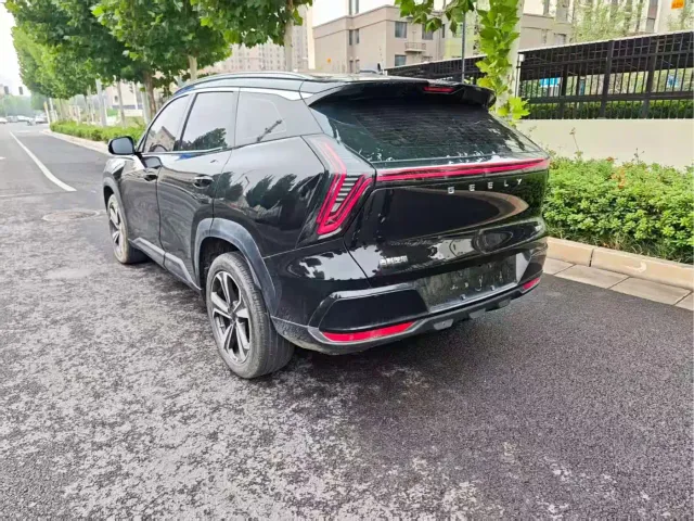 Geely Boyue L — Фото автомобиля 9