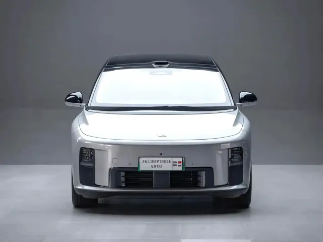 Li Auto i8 — Фото автомобиля 17