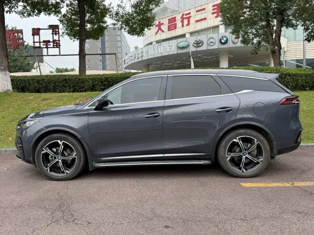 BYD Tang — Фото автомобиля 3