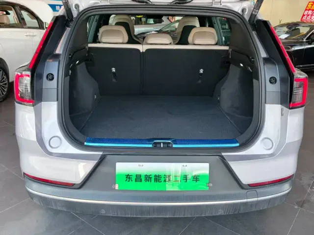 Volvo XC70 Plug-in Hybrid — Фото автомобиля 17