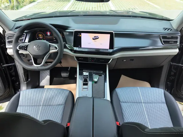 Volkswagen Teramont — Фото автомобиля 10