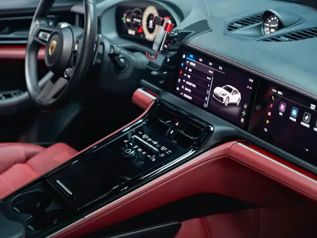Porsche Panamera — Фото автомобиля 12