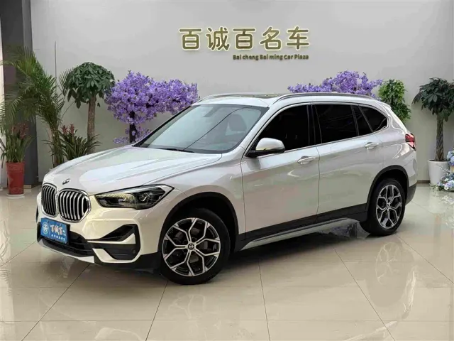 Фотография автомобиля — BMW X1