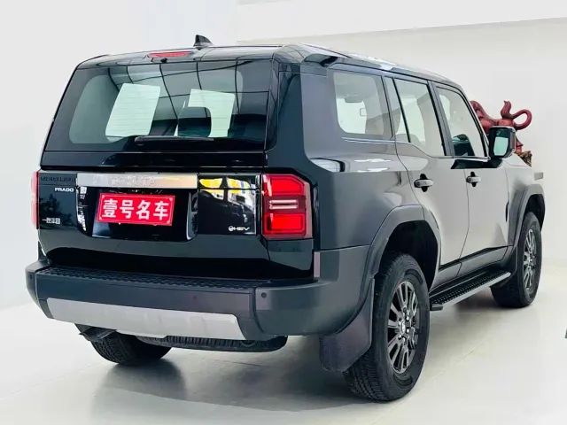 Toyota Prado — Фото автомобиля 4