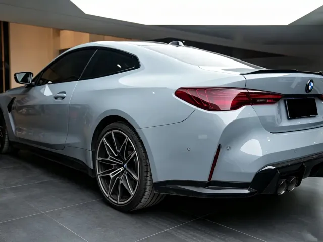 BMW M4 — Фото автомобиля 7