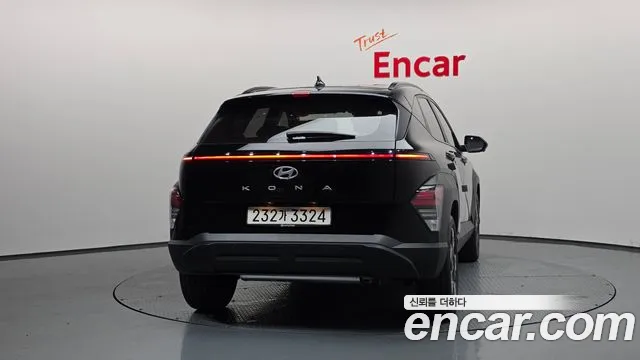 Hyundai Kona Kona (SX2) Бензин 2.0 2WD — Фото автомобиля 2