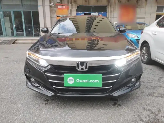 Honda Accord — Фото автомобиля 2