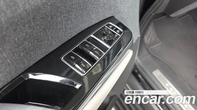 Cadillac Escalade Escalade 5 поколение — Фото автомобиля 29