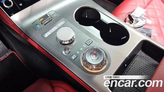 Genesis GV70 — Фото автомобиля 12