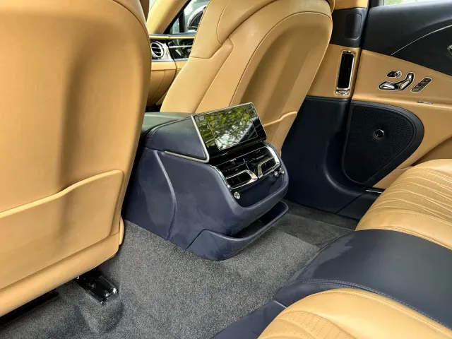 Bentley Flying Spur — Фото автомобиля 5
