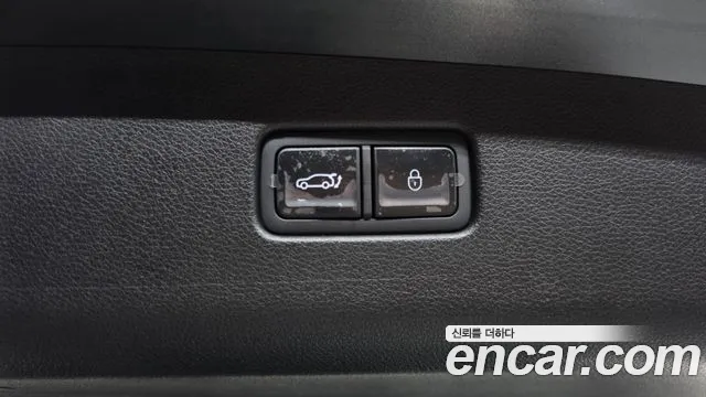 Genesis GV70 — Фото автомобиля 24
